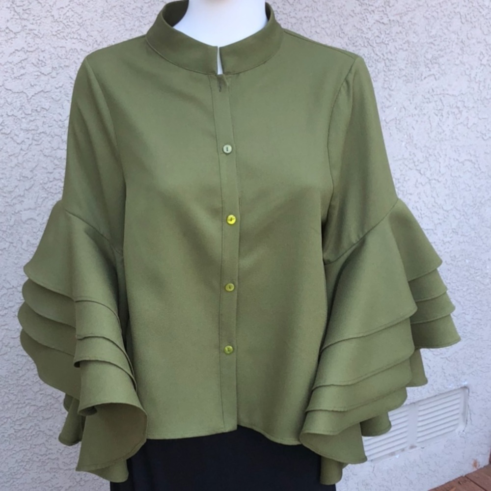 Gracia Olive Tiered Ruffle ¾ Sleeve Button Front Standing Collar Blouse- sz M